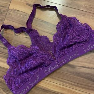 Victoria Secret lacy triangle bralette size M purple